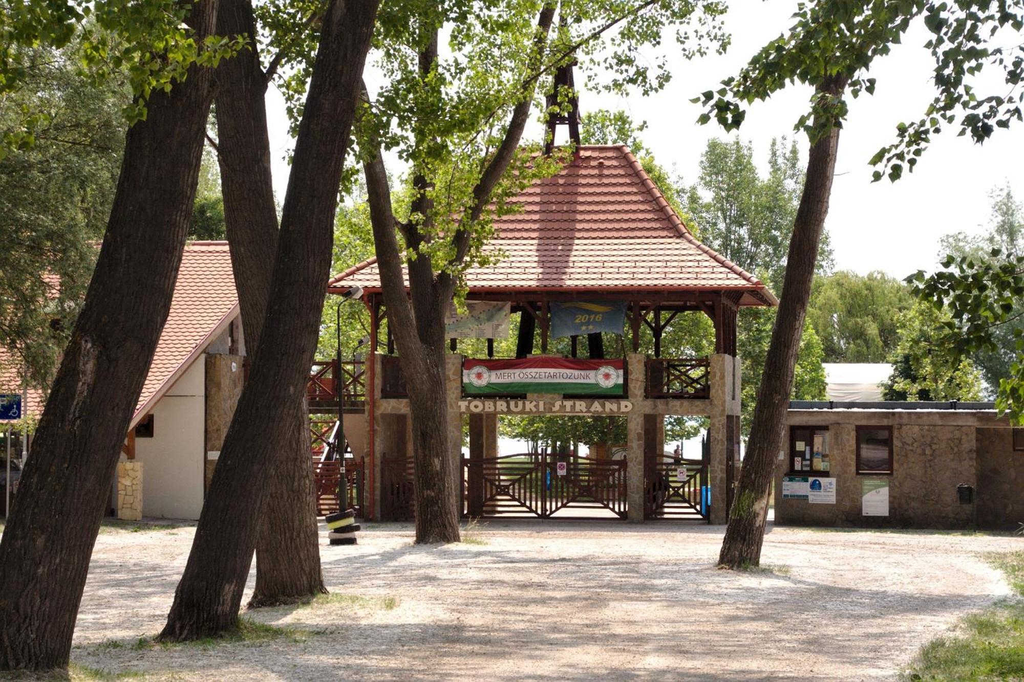 Csodakertes Kishaz Balatonfuzfon ภายนอก รูปภาพ